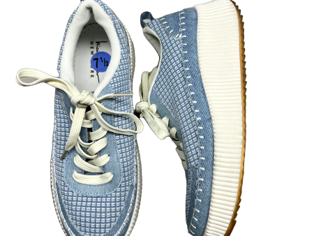 Shoes Sneakers By Nicole Miller In Blue & White, Size: 7.5 Discount