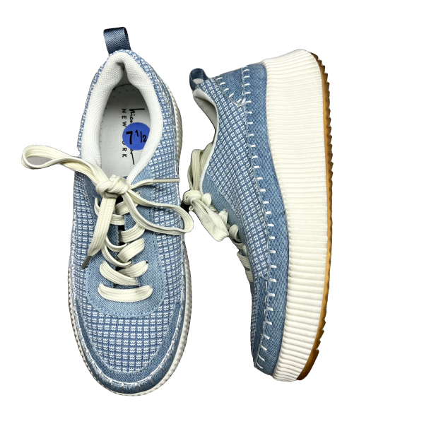 Shoes Sneakers By Nicole Miller In Blue & White, Size: 7.5 Discount