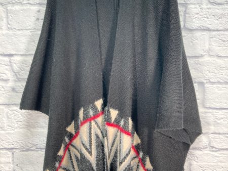 Poncho By Do Everything In Love In Black & Cream, Size: Osfm Online Sale