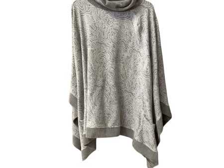 Poncho By Cme In Grey, Size: M Hot on Sale